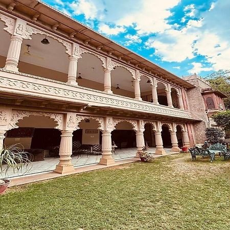 Hotel Karan Villas Kota  Eksteriør bilde