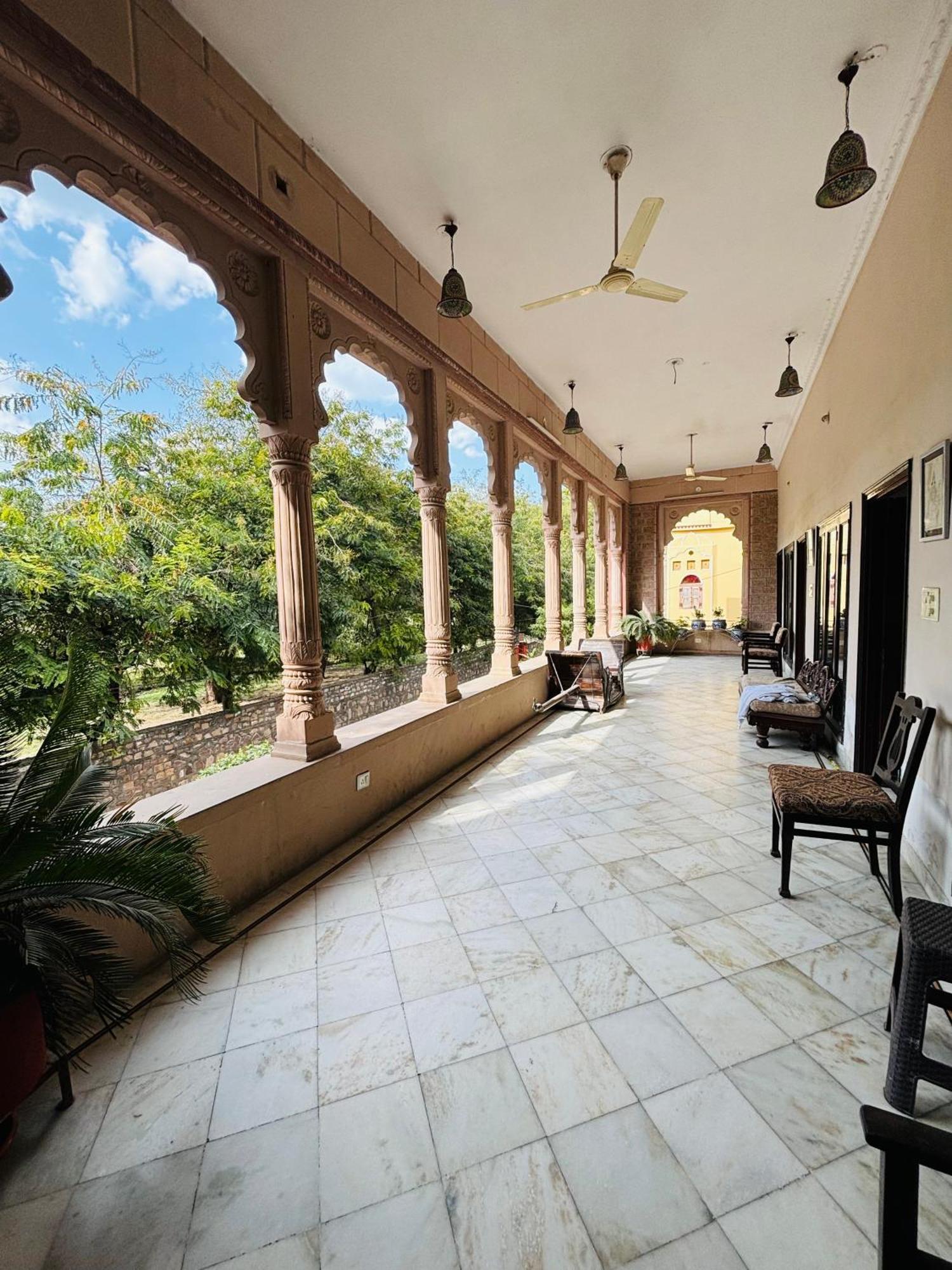 Hotel Karan Villas Kota  Eksteriør bilde